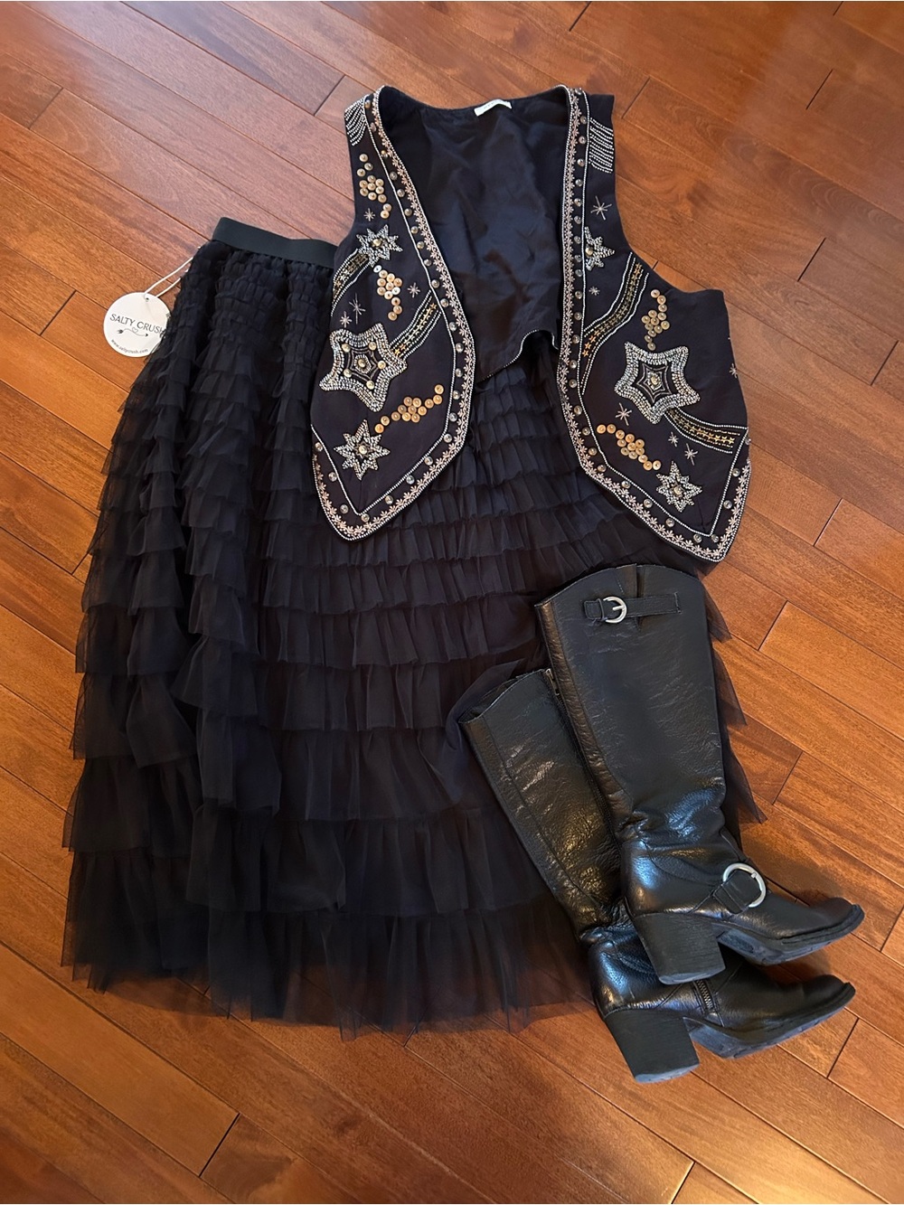 perfect tulle skirt new XL or Large